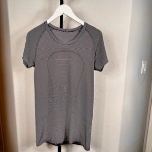 Lululemon Swiftly Tech short sleeve shirt